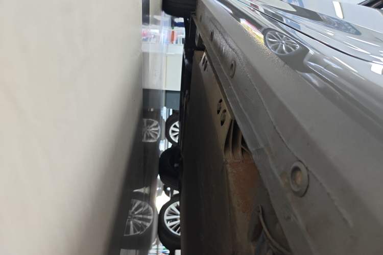 Used Wuling Air ev 2023 - Four Seats - Standard Edition Left Side Sill