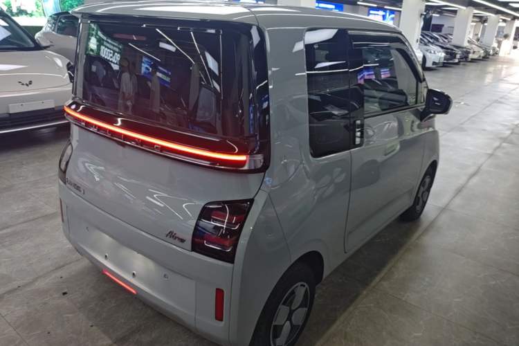 Used Wuling Air ev 2023 - Four Seats - Advanced Edition Rear Right 45 Deg