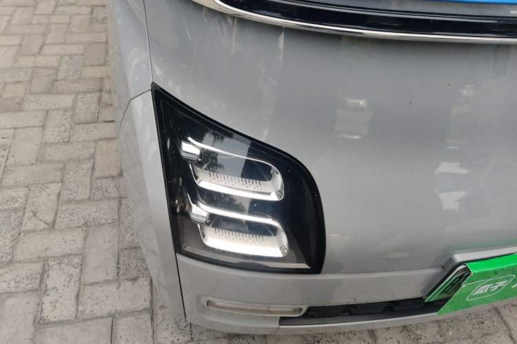 Used Wuling Air ev 2023 - Four Seats - Advanced Edition Right Front Headlight
