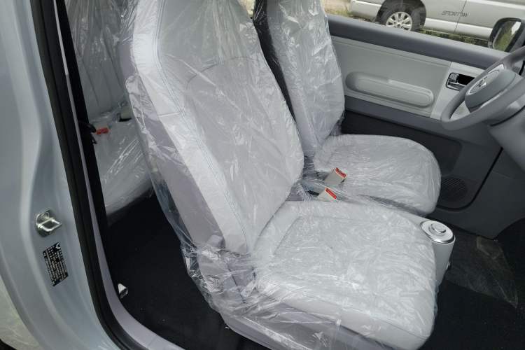 Used Wuling Air ev 2023 - Four Seats - Advanced Edition Right Front Seat