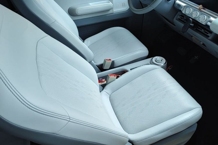 Used Wuling Air ev 2023 - Four Seats - Advanced Edition Right Front Seat