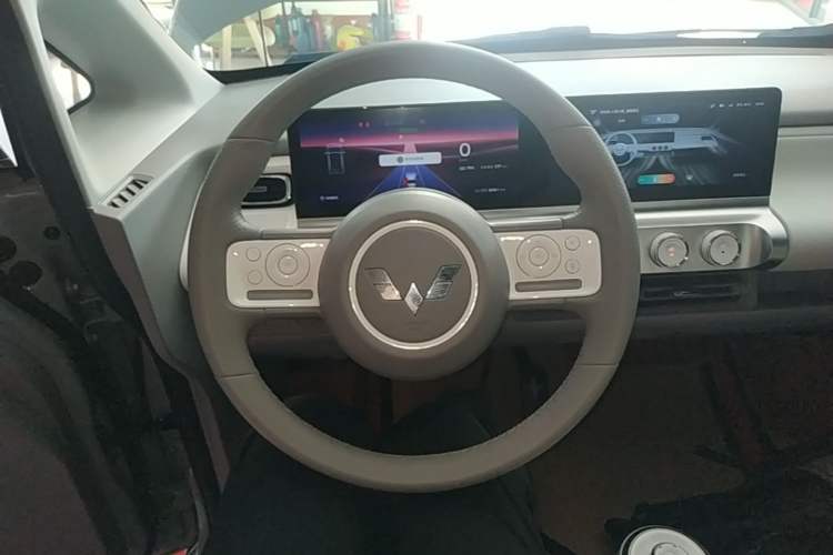 Used Wuling Air ev 2023 - Four Seats - Advanced Edition Steering Wheel