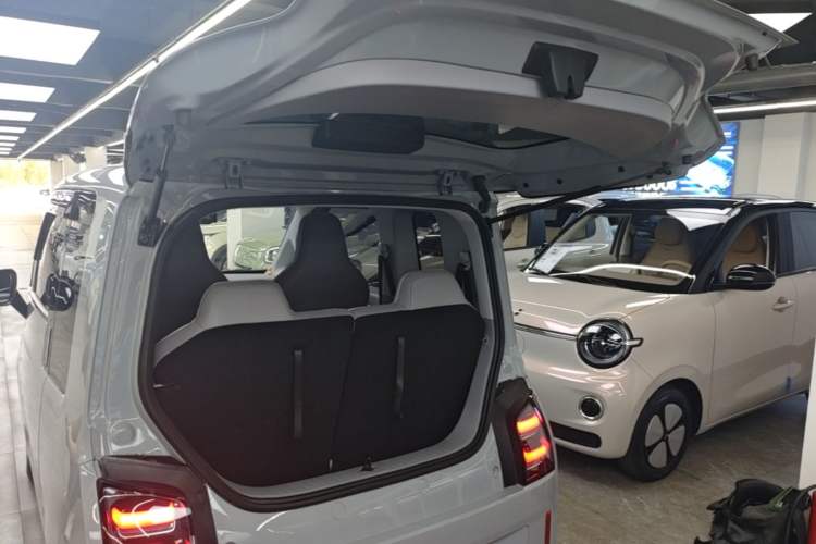 Used Wuling Air ev 2023 - Four Seats - Advanced Edition Trunk