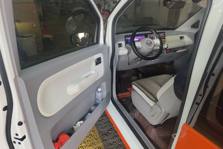 Used Wuling Air ev 2023 - Four Seats - Advanced Edition Driver Seat