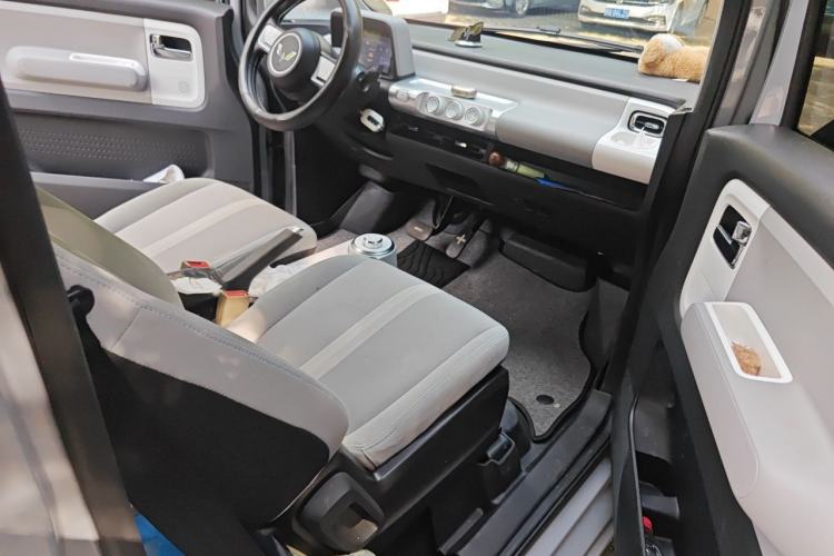 Used Wuling Air ev 2023 – Two-Seater - Standard Edition Left Rear Seat