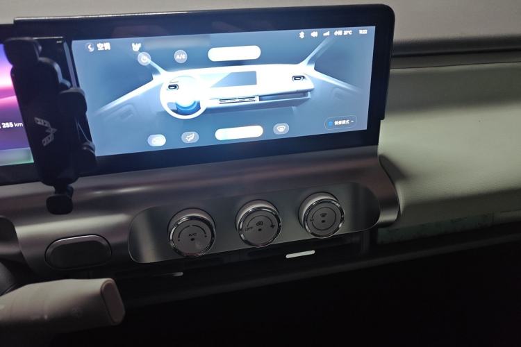 Used Wuling Air ev 2023 - Four Seats - Advanced Edition Audio And AC Panel