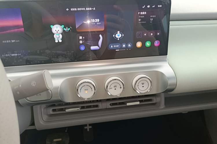 Used Wuling Air ev 2023 - Four Seats - Advanced Edition Audio And AC Panel