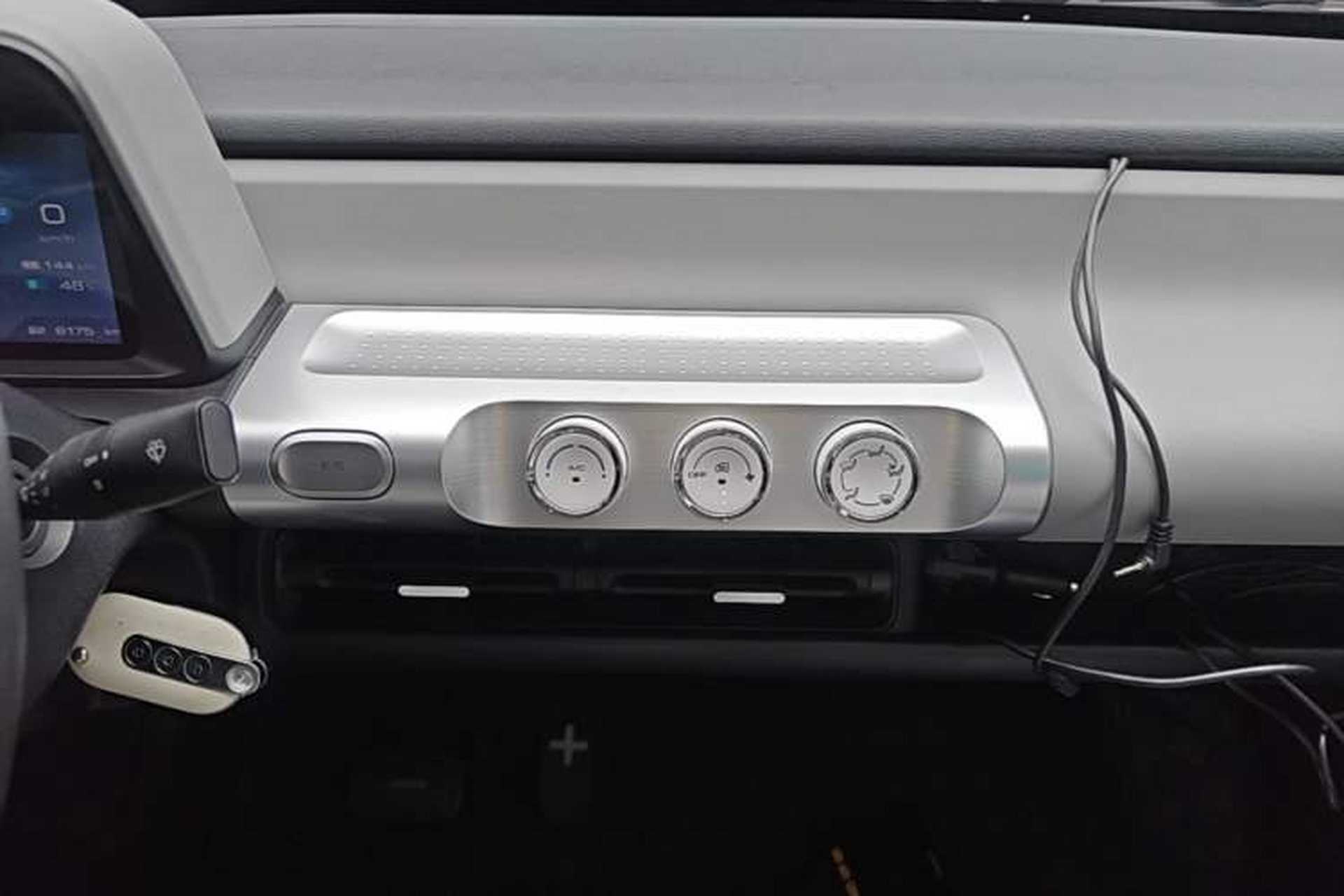 Used Wuling Air ev 2023 - Four Seats - Standard Edition Audio And AC Panel