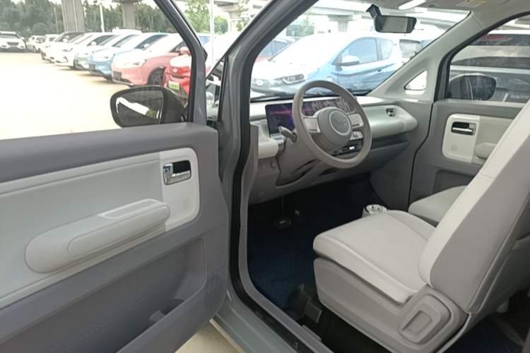 Used Wuling Air ev 2023 - Four Seats - Advanced Edition Driver Seat