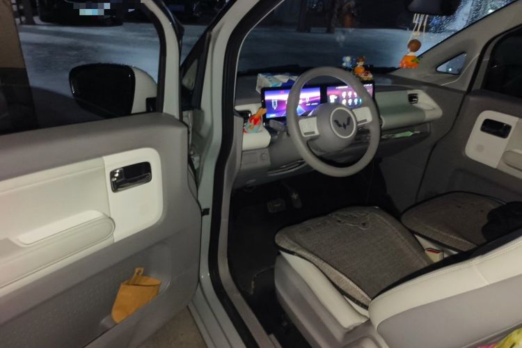 Used Wuling Air ev 2023 - Four Seats - Advanced Edition Driver Seat