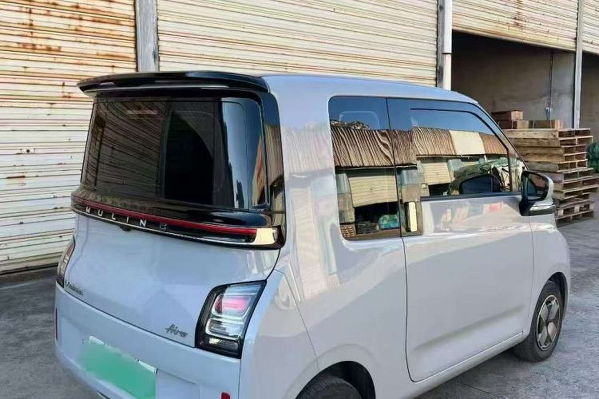 Used Wuling Air ev 2023 - Four Seats - Standard Edition Exterior 5