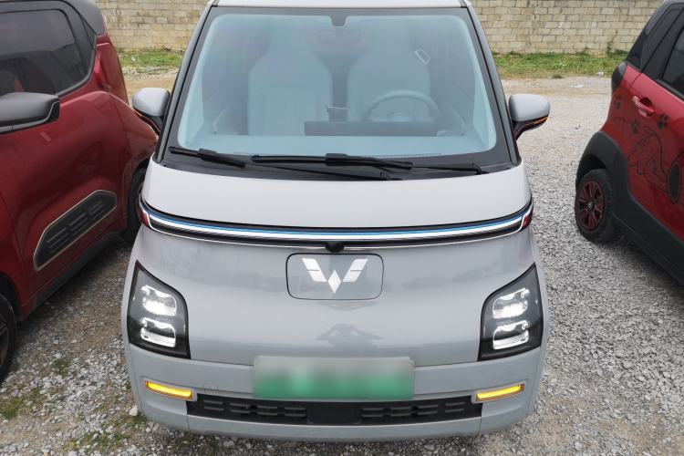 Used Wuling Air ev 2023 - Four Seats - Advanced Edition Front