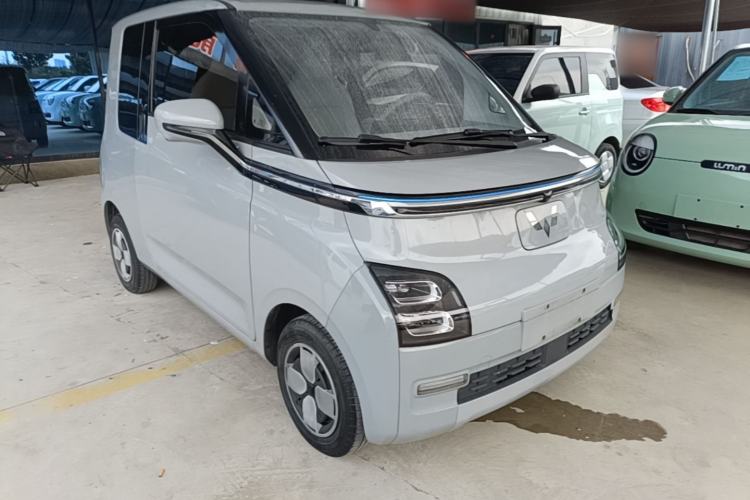 Used Wuling Air ev 2023 - Four Seats - Advanced Edition Front Right 45 Deg