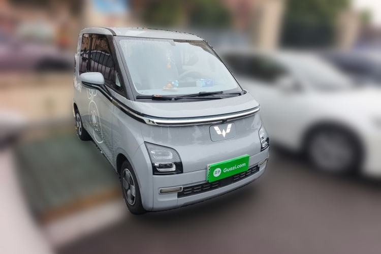 Used Wuling Air ev 2023 - Four Seats - Advanced Edition Front Right 45 Deg