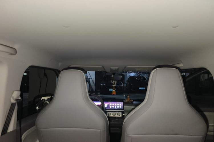 Used Wuling Air ev 2023 - Four Seats - Advanced Edition Headliner