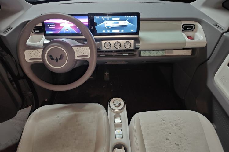 Used Wuling Air ev 2023 - Four Seats - Advanced Edition Interior 2