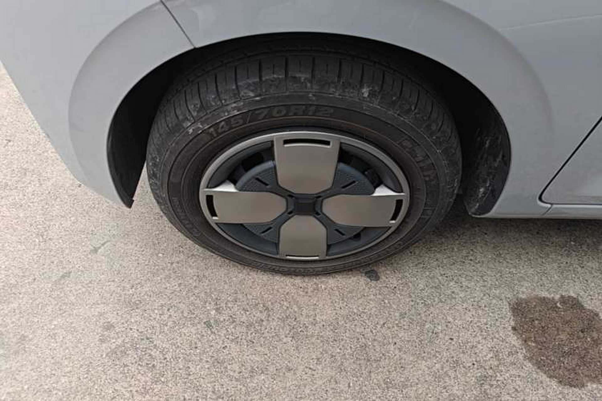 Used Wuling Air ev 2023 - Four Seats - Standard Edition Left Front Wheel Hub