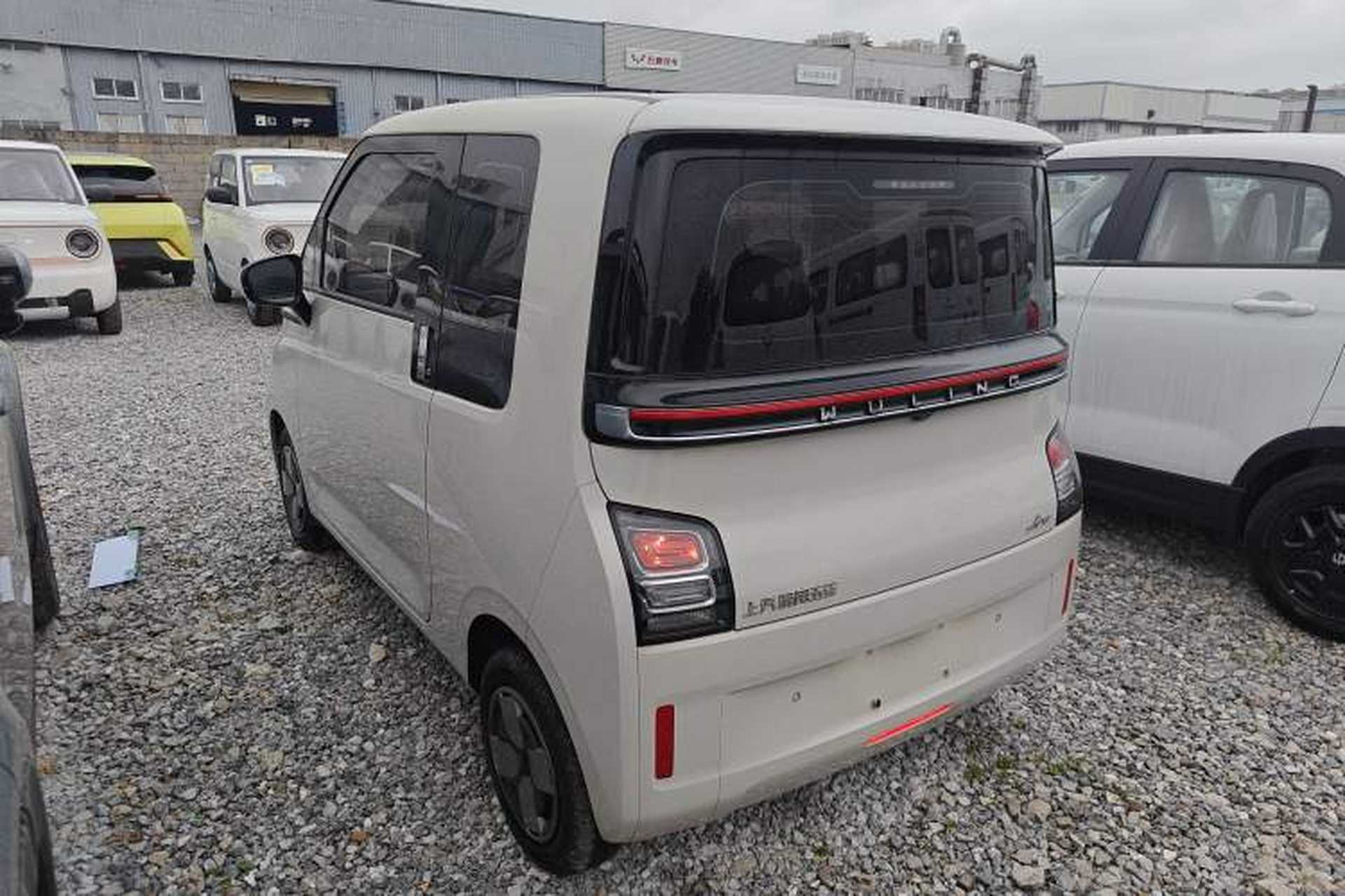 Used Wuling Air ev 2023 - Four Seats - Standard Edition Rear Left 45 Deg
