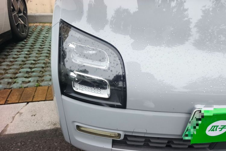 Used Wuling Air ev 2023 - Four Seats - Advanced Edition Right Front Headlight
