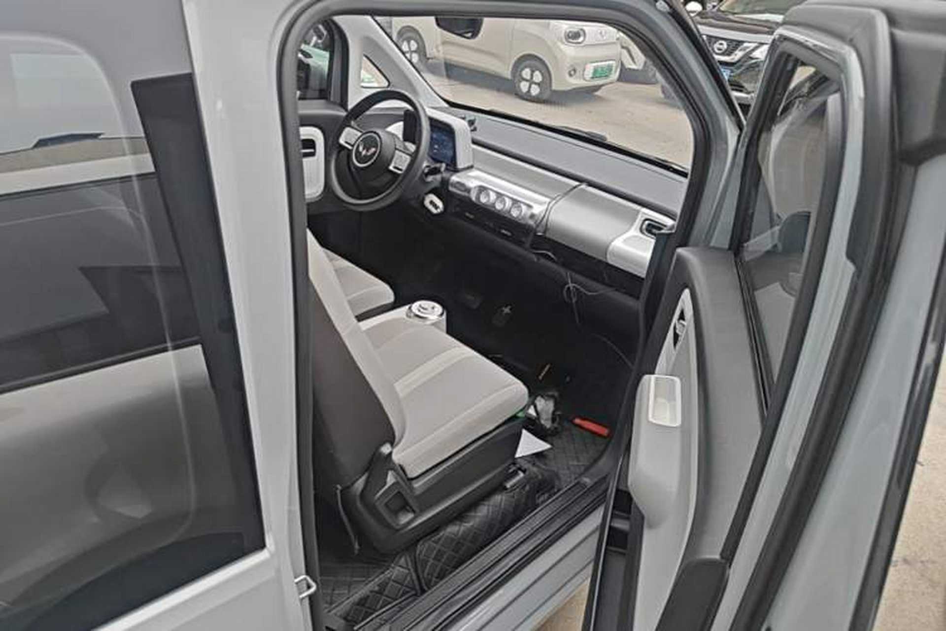 Used Wuling Air ev 2023 - Four Seats - Standard Edition Right Front Seat