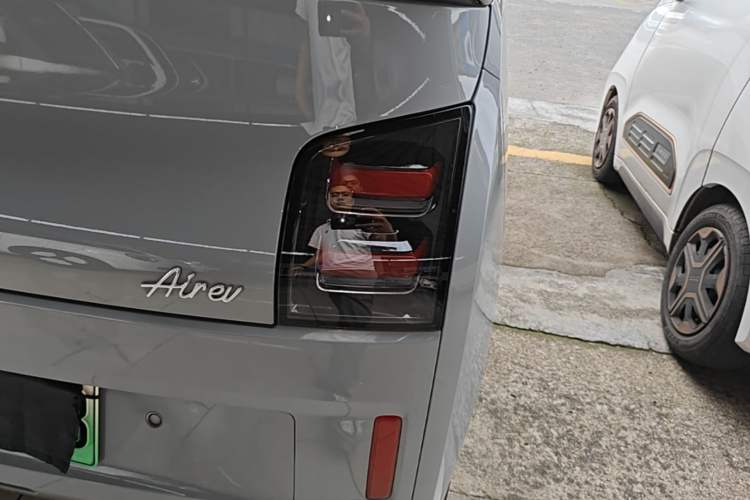 Used Wuling Air ev 2023 - Four Seats - Advanced Edition Right Rear Taillight