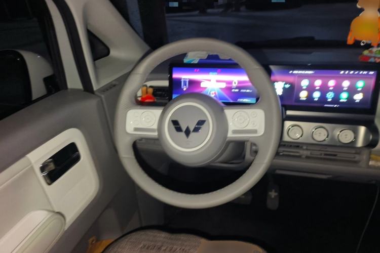 Used Wuling Air ev 2023 - Four Seats - Advanced Edition Steering Wheel