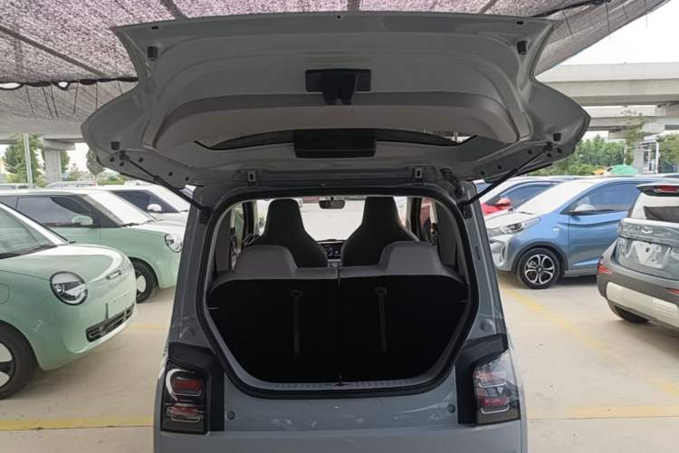 Used Wuling Air ev 2023 - Four Seats - Advanced Edition Trunk