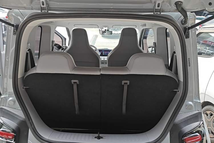 Used Wuling Air ev 2023 - Four Seats - Advanced Edition Trunk