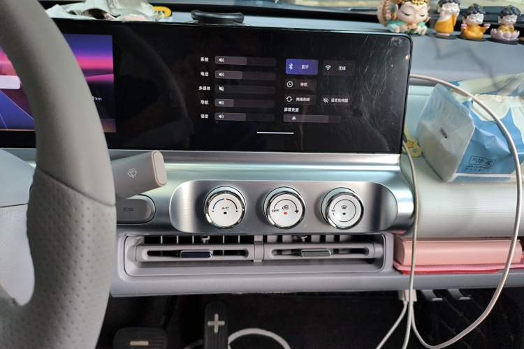 Used Wuling Air ev 2023 - Four Seats - Advanced Edition Audio And AC Panel