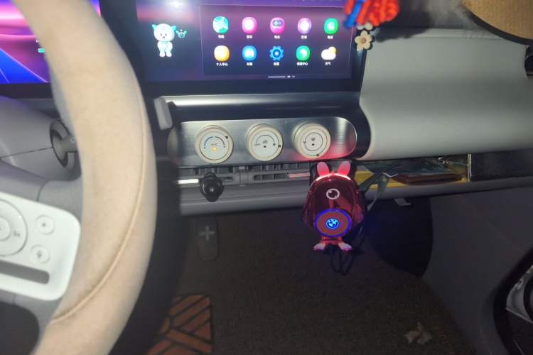 Used Wuling Air ev 2023 – Two-Seater – Advanced Version Audio And AC Panel