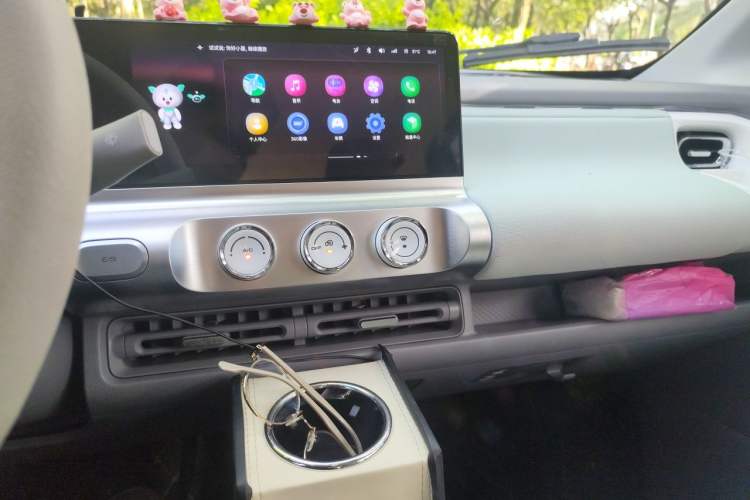 Used Wuling Air ev 2023 - Four Seats - Advanced Edition Audio And AC Panel