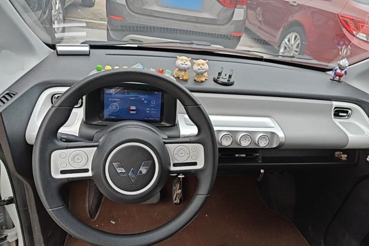 Used Wuling Air ev 2023 – Two-Seater - Standard Edition Center Console