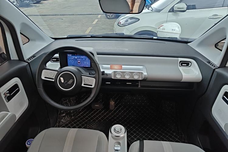 Used Wuling Air ev 2023 – Two-Seater - Standard Edition Center Console