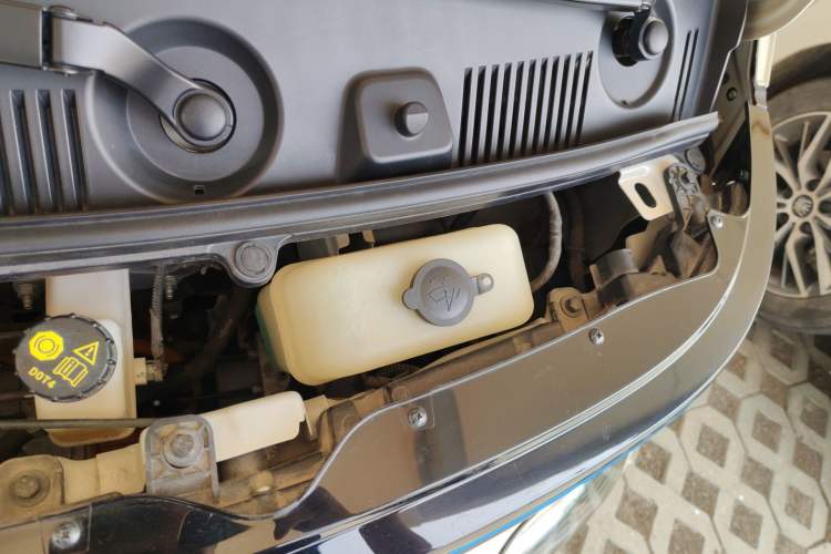 Used Wuling Air ev 2023 - Four Seats - Advanced Edition Engine Bay Left