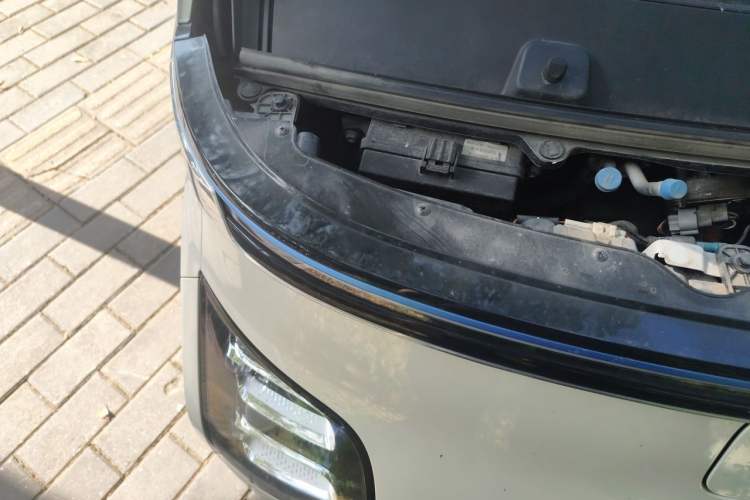 Used Wuling Air ev 2023 - Four Seats - Advanced Edition Engine Bay Right