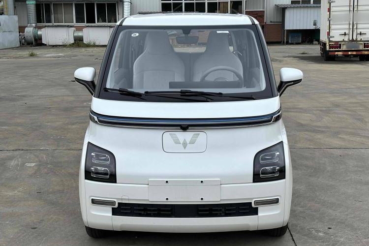 Used Wuling Air ev 2023 - Four Seats - Advanced Edition Exterior 3
