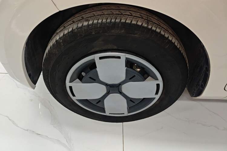 Used Wuling Air ev 2023 - Four Seats - Advanced Edition Exterior 4