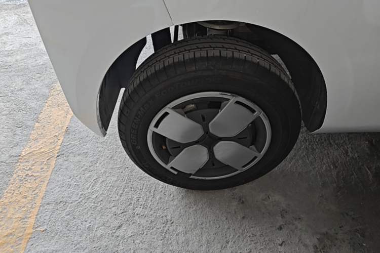 Used Wuling Air ev 2023 - Four Seats - Advanced Edition Exterior 5