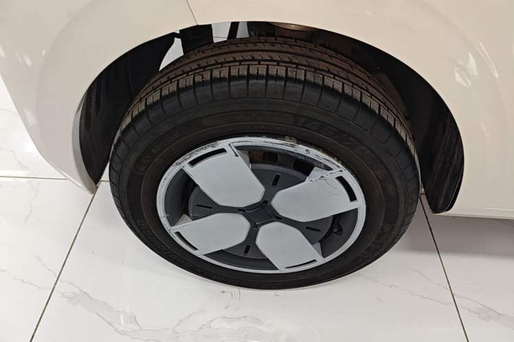 Used Wuling Air ev 2023 - Four Seats - Advanced Edition Exterior 5
