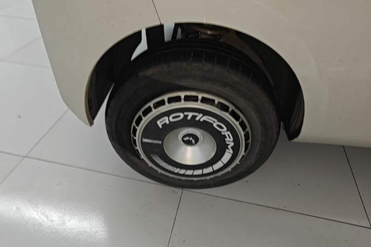 Used Wuling Air ev 2023 - Four Seats - Advanced Edition Exterior 5