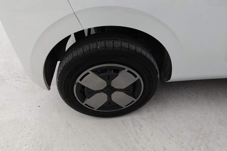 Used Wuling Air ev 2023 - Four Seats - Standard Edition Exterior 5