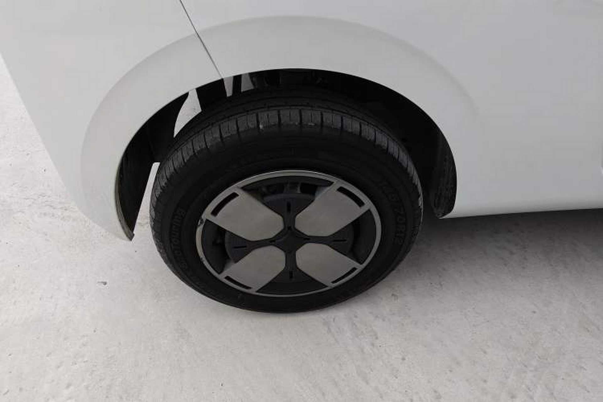Used Wuling Air ev 2023 - Four Seats - Standard Edition Exterior 5