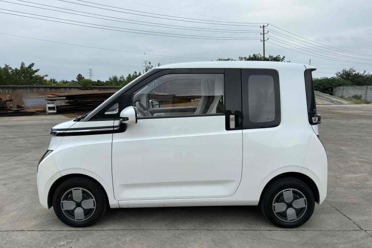 Used Wuling Air ev 2023 - Four Seats - Advanced Edition Exterior 5