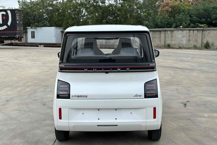 Used Wuling Air ev 2023 - Four Seats - Advanced Edition Exterior 6
