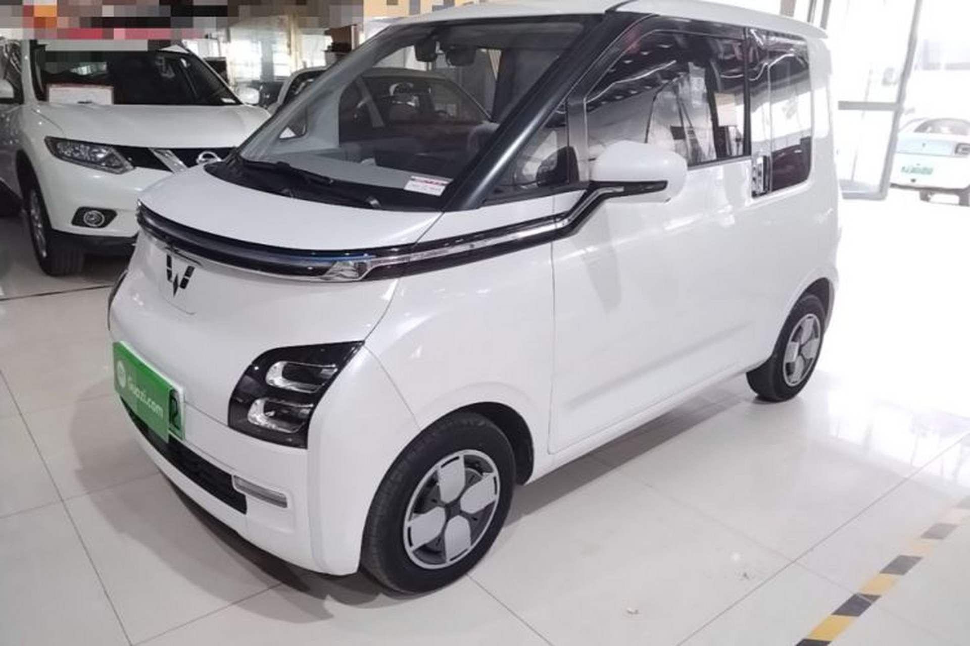 Used Wuling Air ev 2023 - Four Seats - Advanced Edition Front Left 45 Deg
