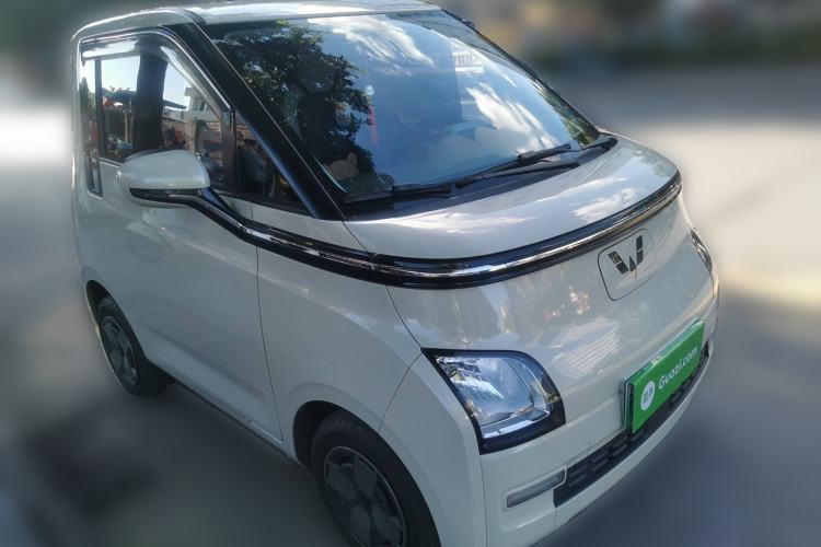 Used Wuling Air ev 2023 – Two-Seater - Standard Edition Front Right 45 Deg