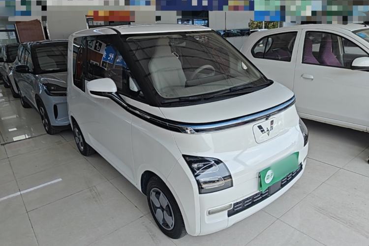 Used Wuling Air ev 2023 - Four Seats - Advanced Edition Front Right 45 Deg
