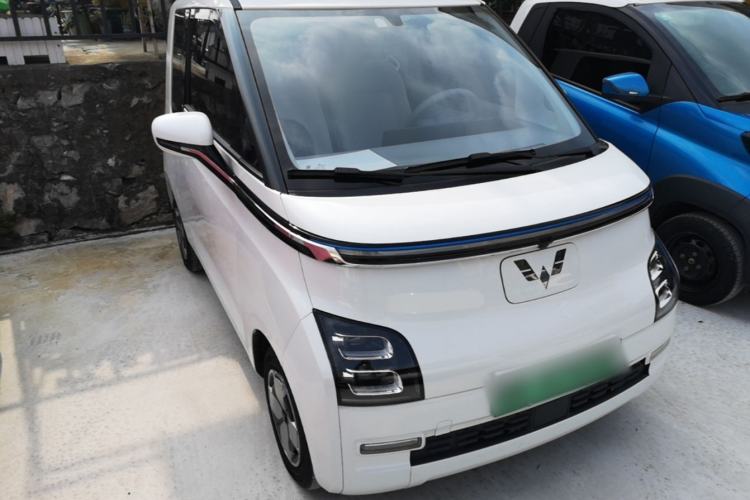 Used Wuling Air ev 2023 - Four Seats - Advanced Edition Front Right 45 Deg