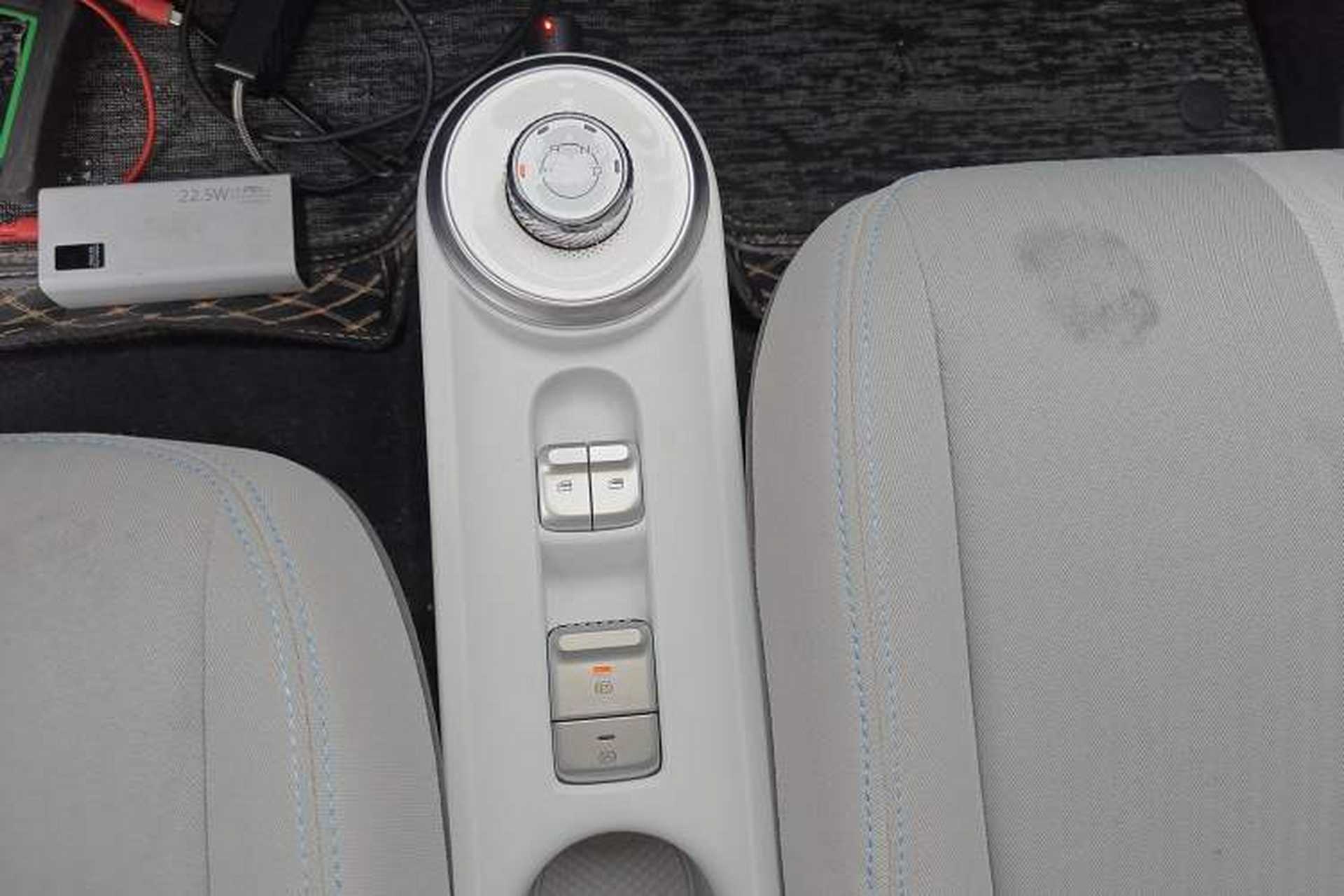 Used Wuling Air ev 2023 - Four Seats - Standard Edition Gear Lever