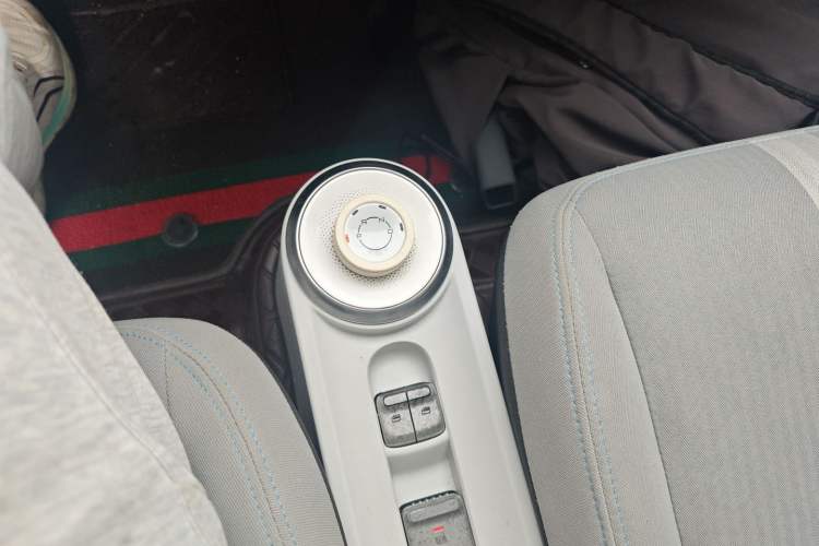 Used Wuling Air ev 2023 - Four Seats - Standard Edition Gear Lever